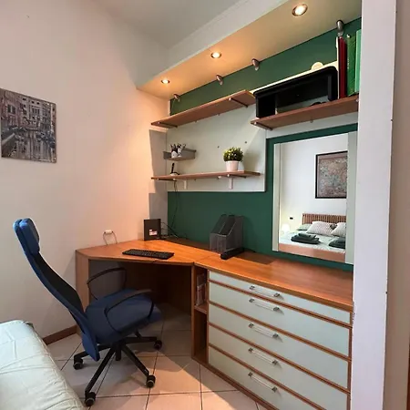 Your In - Elegant & Comfortable Apartment